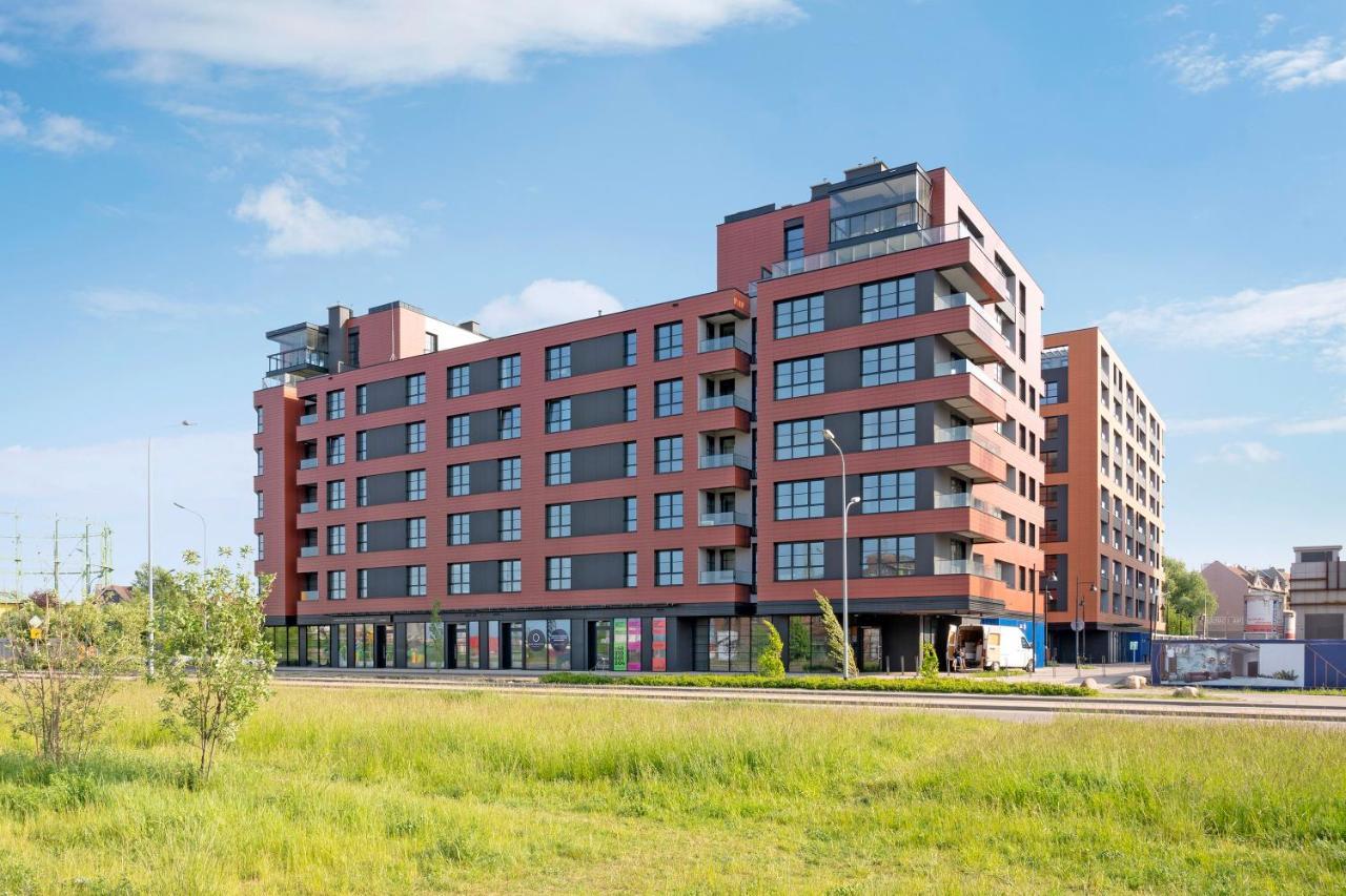 Flatbook - City Center Apartments Doki Living Гданьск Экстерьер фото